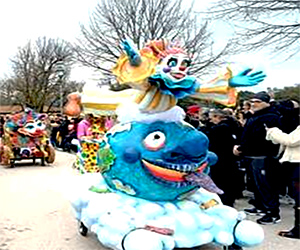 Successo del Carnevale sulle Mura di Lucca: una bellissima sfilata con 25mila spettatori