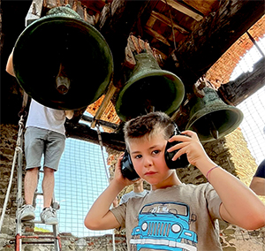 Borgo a Mozzano, i giovani fanno rivivere l'antica arte dei campanari